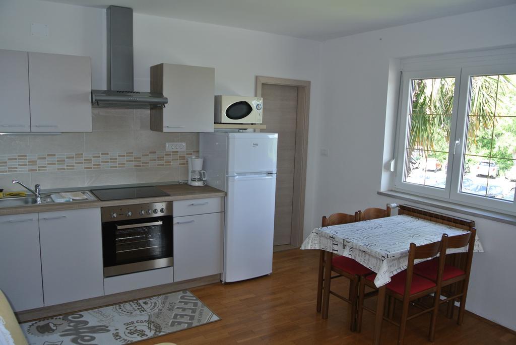 Apartmaji Nika Izola Exterior photo